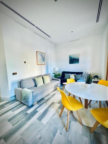 Amplio-y-luminoso-apartamento-Plz-de-la-Merced-Life-in-Malaga-05