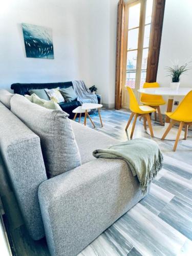 Amplio-y-luminoso-apartamento-Plz-de-la-Merced-Life-in-Malaga-16