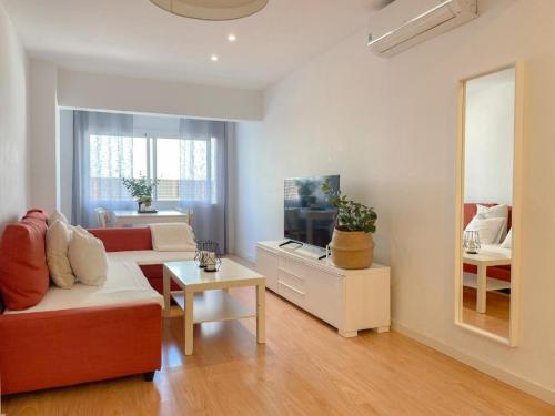 Moderno-apartamento-Plz-de-la-Merced-Life-in-Malaga-3