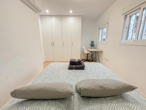 Moderno-apartamento-Plz-de-la-Merced-Life-in-Malaga-37